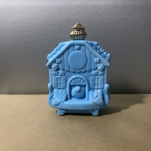 Milk glass Avon birdhouse cologne/perfume bottle (empty)